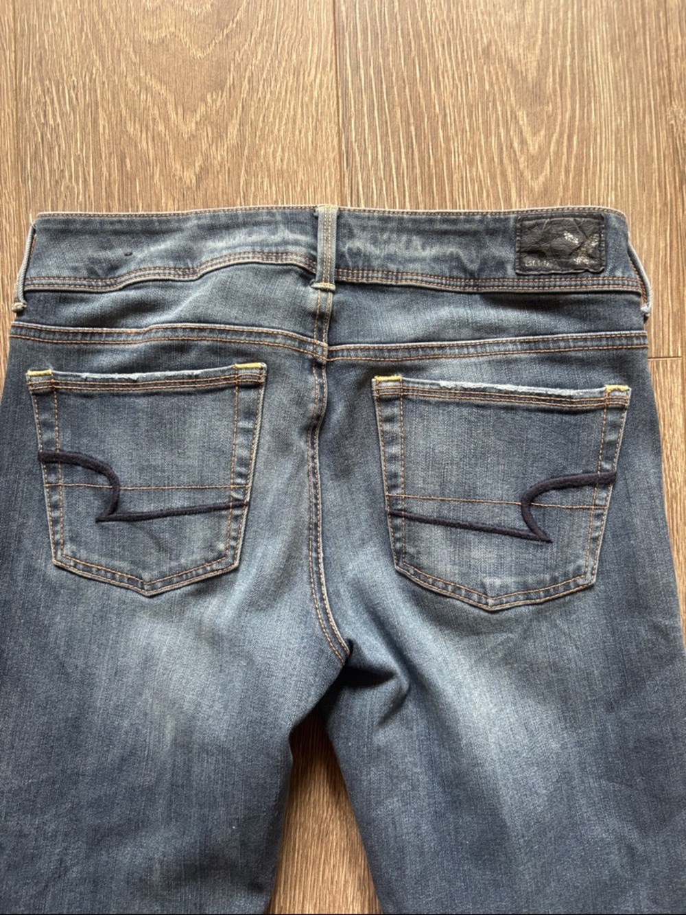 American Eagle Outfitters Dark Blue kick boot Jeans - Picture 8 of 8